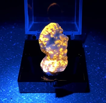 BEST! 100% натурални афганистански флуоресцентни содалитни минерални образци камъни и кристали кварцови кристали + размер на кутията 3,4 см
