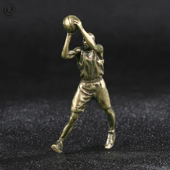 Баскетбол суперзвезда фигурки ключодържател ремък висулка бижута метални месинг ключодържател талисмани дрънкулки сувенир подарък за фенове ретро
