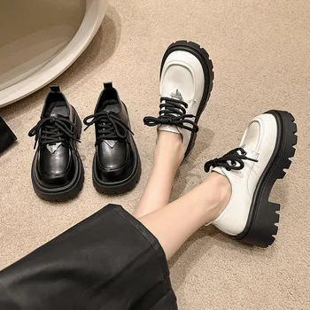 Обувки на токчета Оксфордс Дамски кръгли пръсти сабо платформа женски обувки есен британски стил ежедневни маратонки мокасини с кожа Леа