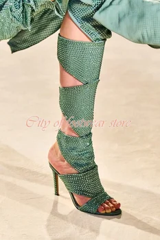 Зелени кристали Peep Toe кристал коляното високи ботуши кухи от висок ток Stiletto сандал ботуши жени дизайнерски обувки плюс размер